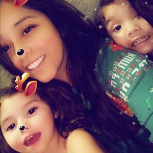 Meet your Posher, Raquel